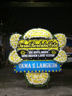 Papan Bunga Duka di Poyowa Besar Satu